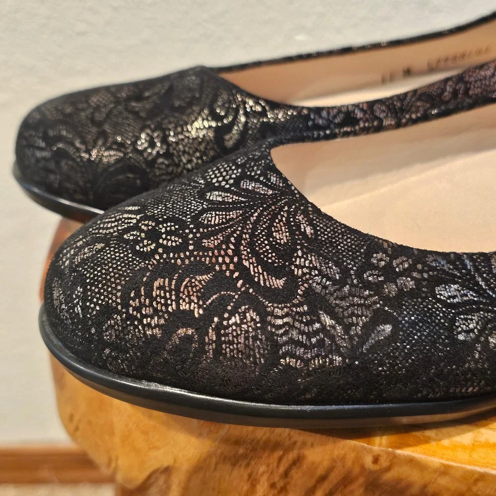 SAS Scenic Black Floral Lace Metallic Ballet Flats Shoes Womens 11 M Made in USA
